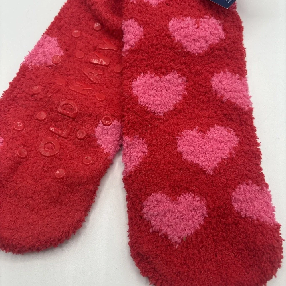 Old Navy Cozy Gripper Kids Socks One Size Red Pink Hearts Unisex Fuzzy Soft NEW
